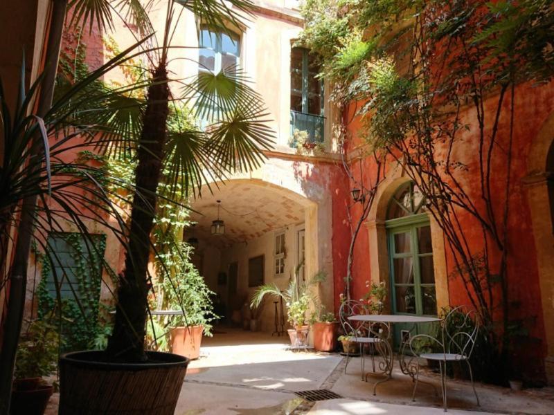 Rue Du Chateau Tarascon Exteriör bild